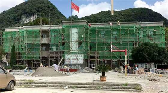 數(shù)碼彩學校外墻涂料養(yǎng)護膩子僅需24小時