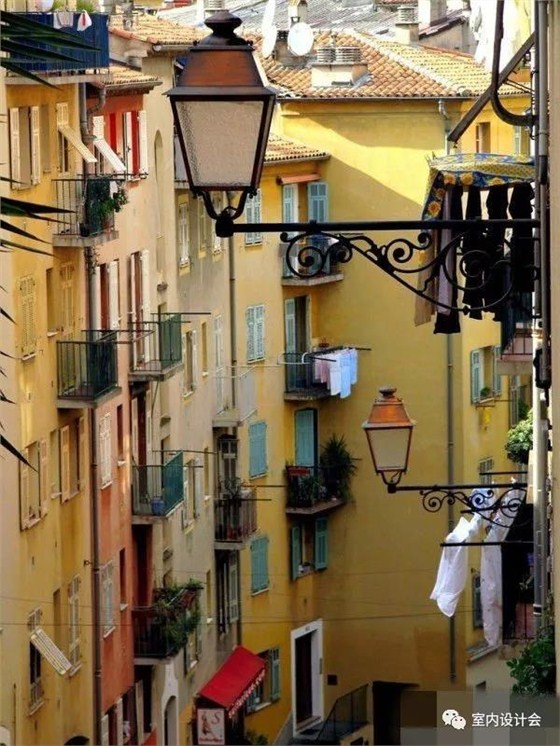 地中海這個(gè)風(fēng)格有點(diǎn)藍(lán)