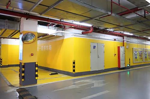 廣東中山大信廣場(chǎng)地上停車場(chǎng)內(nèi)墻翻新用水性外墻涂料