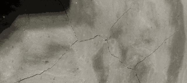 墻壁當(dāng)然要天衣無縫，防水涂膜怎能開裂！