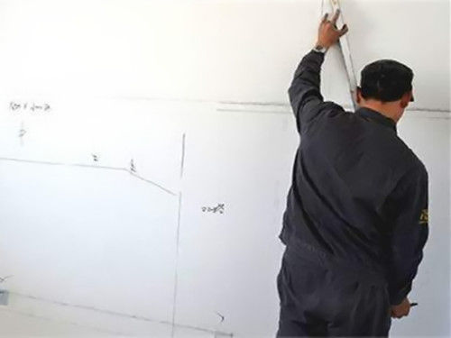 內(nèi)墻凈長(zhǎng)線是什么？？