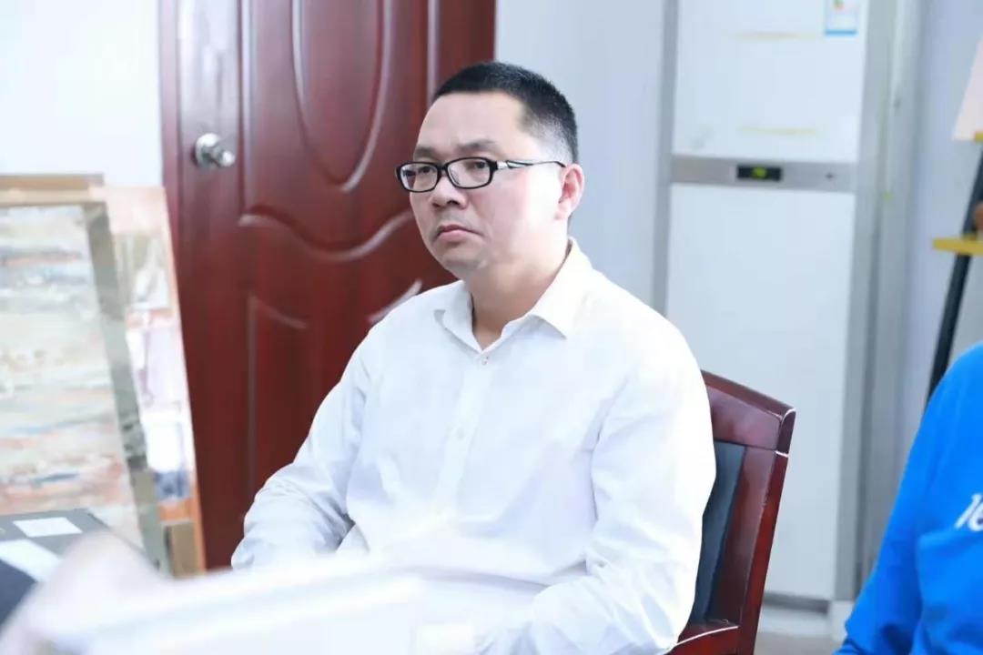 歡迎廣東涂協(xié)、經(jīng)銷(xiāo)商分會(huì)經(jīng)銷(xiāo)商代表蒞臨數(shù)碼彩指導(dǎo)